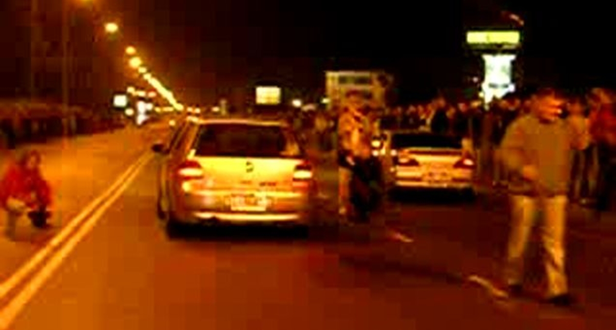 Тойота Левин VS VW Гольф GTI 2