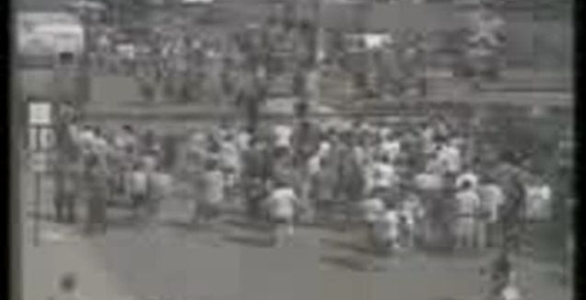 на швидкості в’їхав