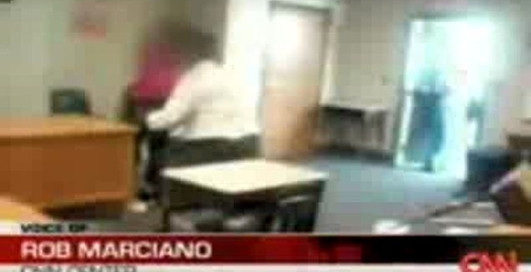 Учительница и студентка подрались