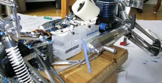 Машинка-монстр...