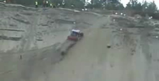 Жестокое падение багги с горы