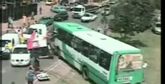 Авария на перекрестке