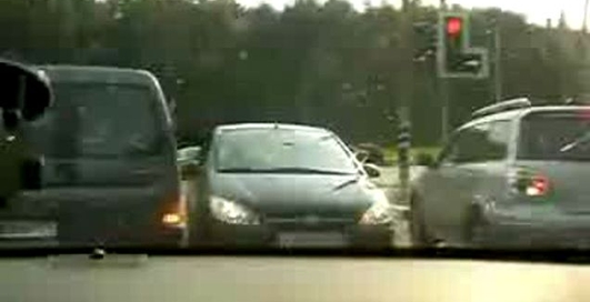 Угадайте кто за рулем