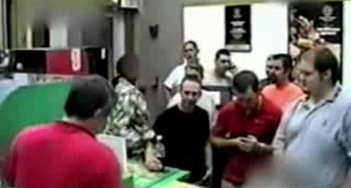 Драка в пиццерии