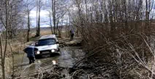 Застрял джип