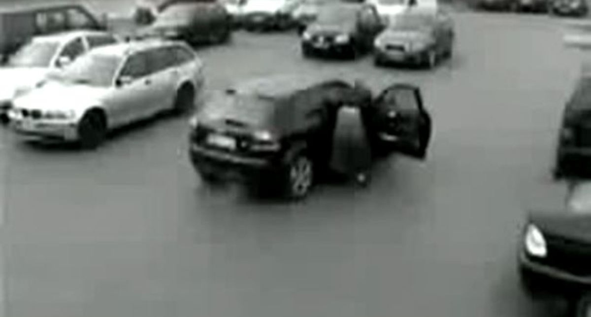 Зацепилась