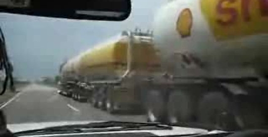 Мега бензовоз