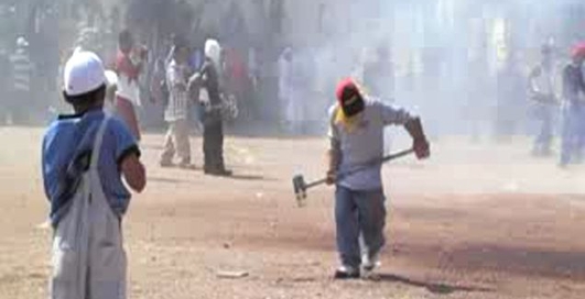 И как ему голову не оторвало