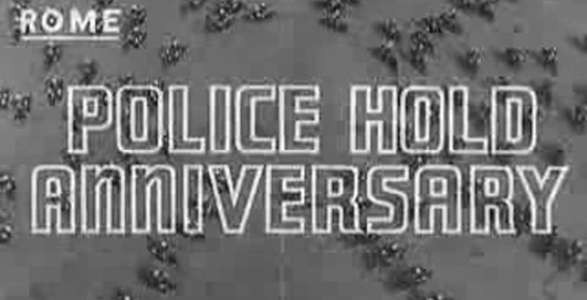 Как они делают это (синхронная езда на мотоциклах)