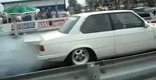 BMW E21 323i 2.7 (M20B25) Turbo vs. Toyota Supra M