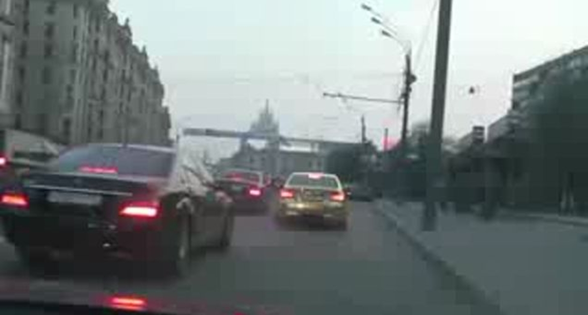 bmw m5 золотой & nissan gt-r (