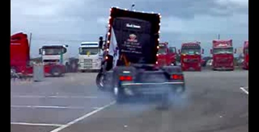 Scania нарезает)