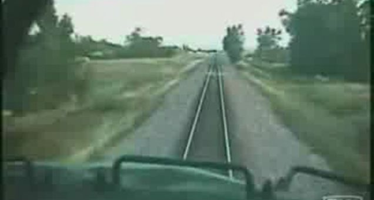 Два поезда не разминулись на одноколейке