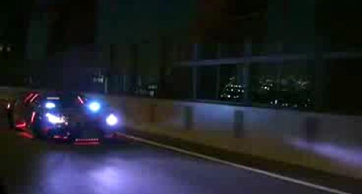 Сияет и мигает как новогодняя елка