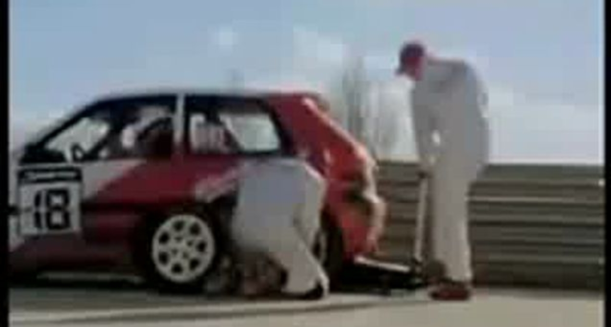 Интересная жизненная подборка автомобильных приколов