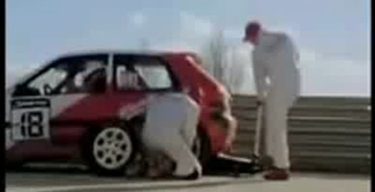 Интересная жизненная подборка автомобильных приколов