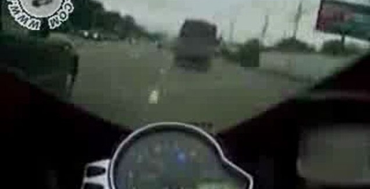 Слалом на байке в городе