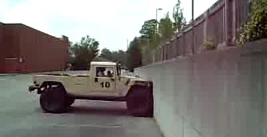 Заехал на стену