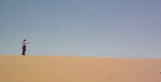 Чуть не раздавили мужика