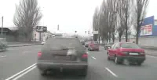 Догнал сзади