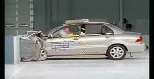 Краш тест Mitsubishi Lancer