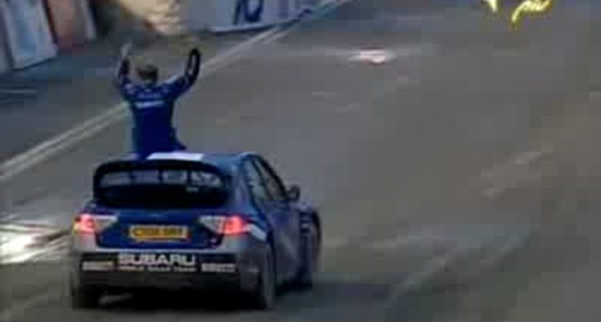 Петер Солберг догоняет автомобиль