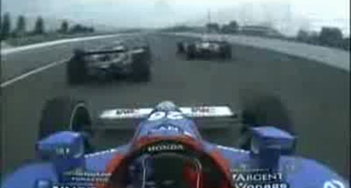2007_Indy_Car_Crashes_to_Por_Una_Cabeza