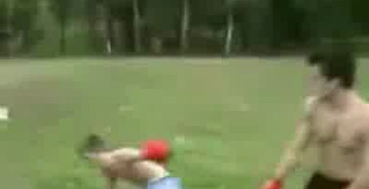 Расквасили парню морду