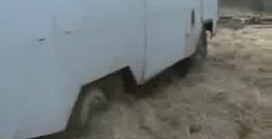 Чем круче джип - тем дальше идти за трактором