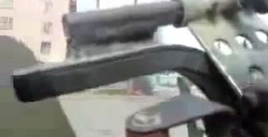 Растрел танками жилых домов.avi