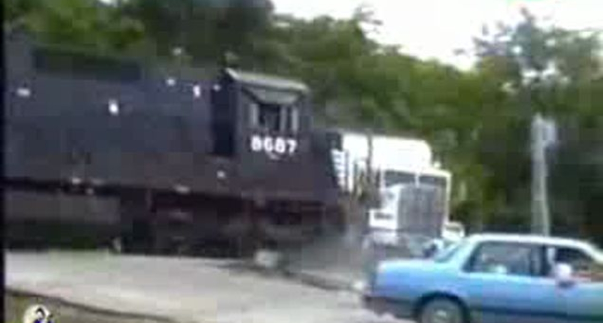 Инерция поезда огромна!