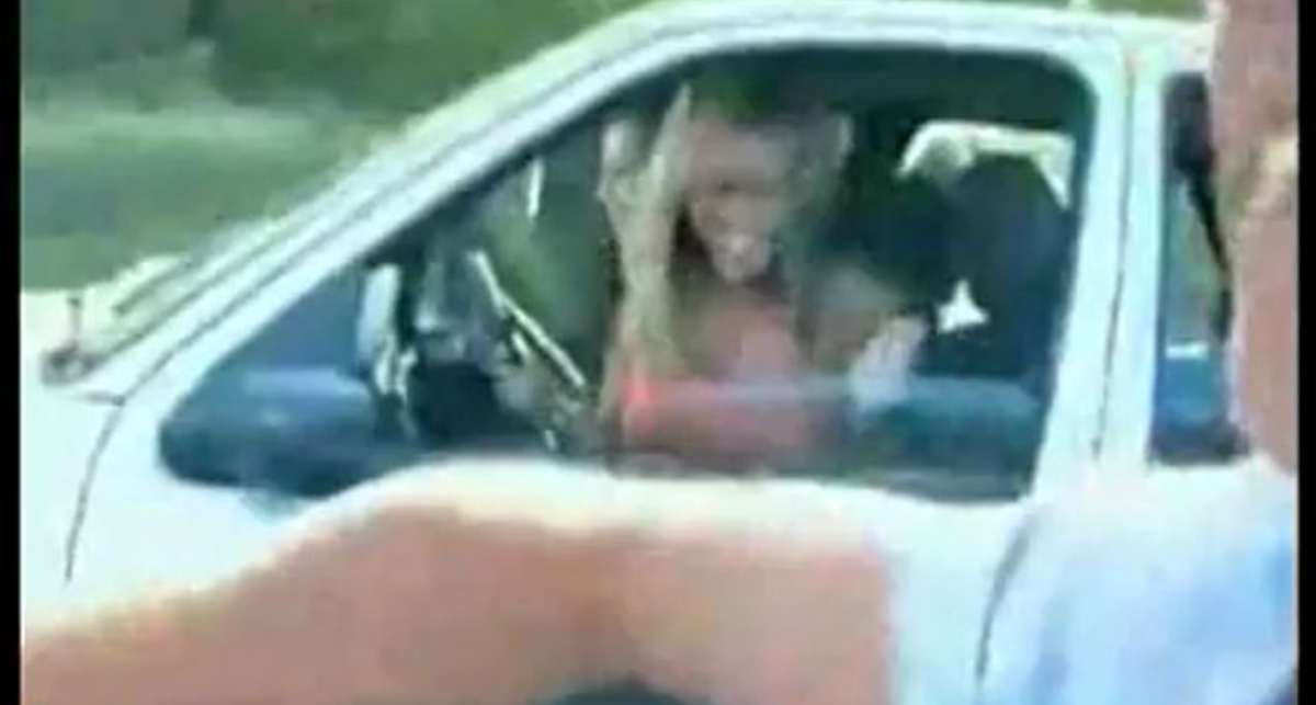 Девочки заболтались