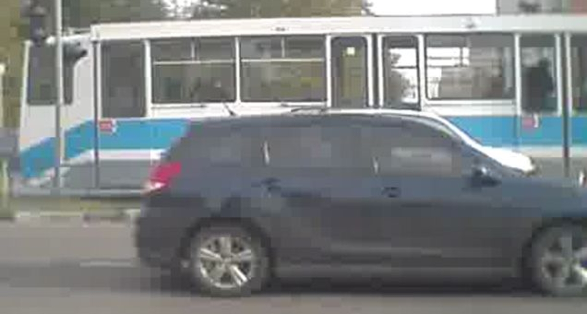 Блондинка за рулём