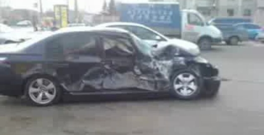 Прям в автобус въехал