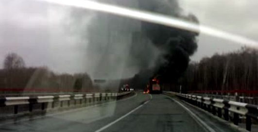 Горит фура на трассе Алтай-Кузбасс