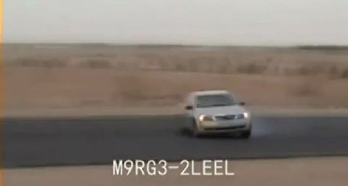 Безбашенный арабский дрифт.