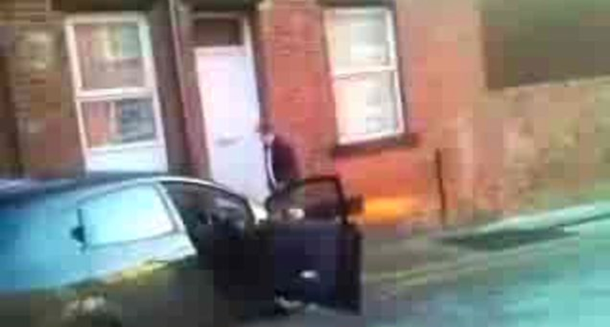 Автомобиль, как корова на льду