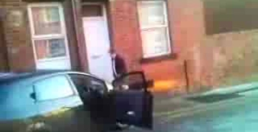 Автомобиль, как корова на льду