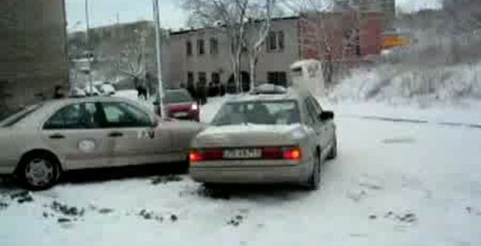 Преодоление скользкого подъёма на летней резине