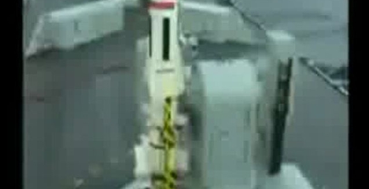 Пусковая установка не сработала - Ракета взорвалась на старте