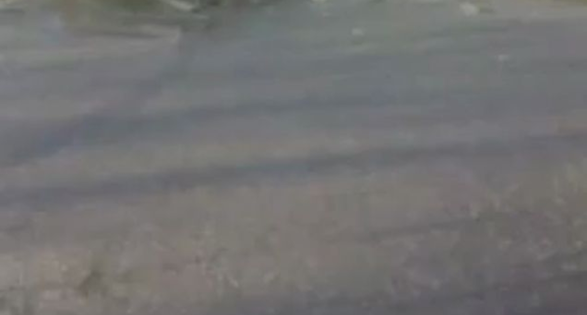 Уехал под лед