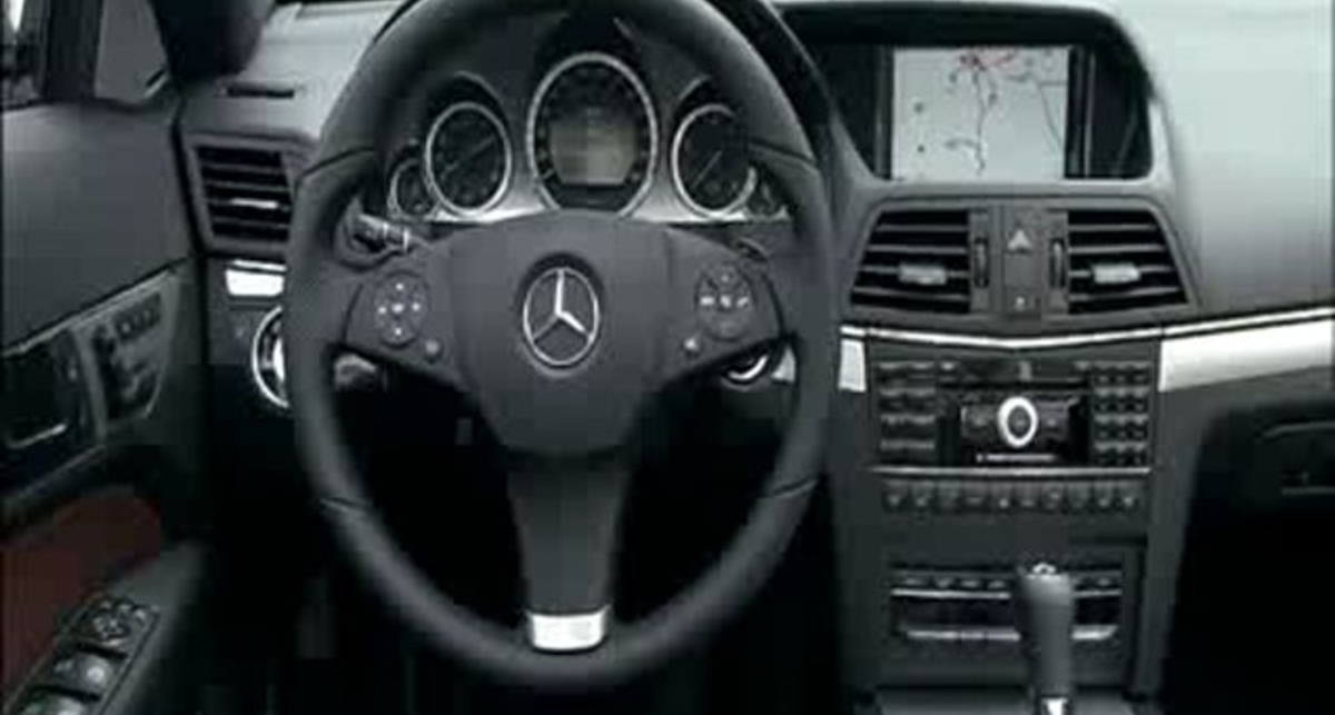2010 Mercedes E-Class Convertible Driving Footage