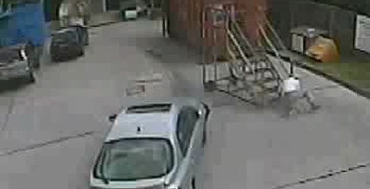 Он вчера получил права