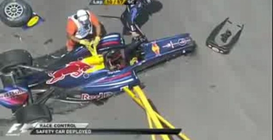 Жутчайшая авария на Formula 1 - пилот выжил