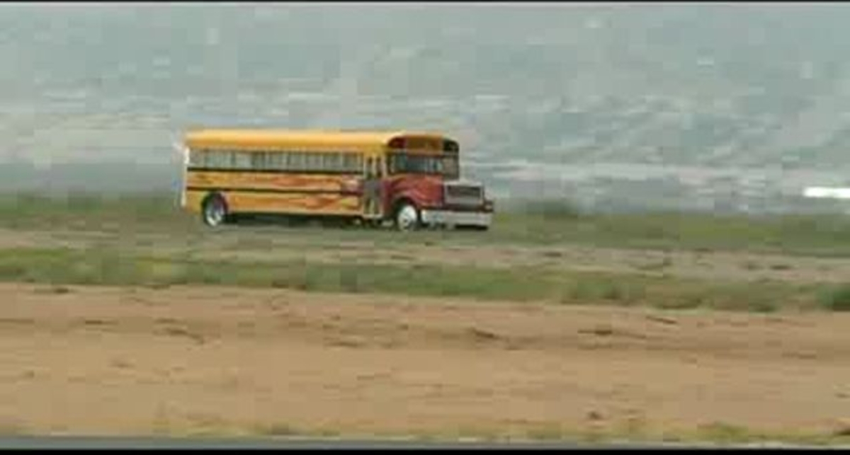 Реактивный школьный автобус