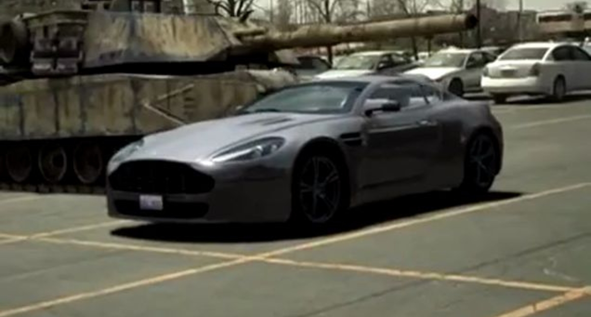 Aston Martin против танка Abrams