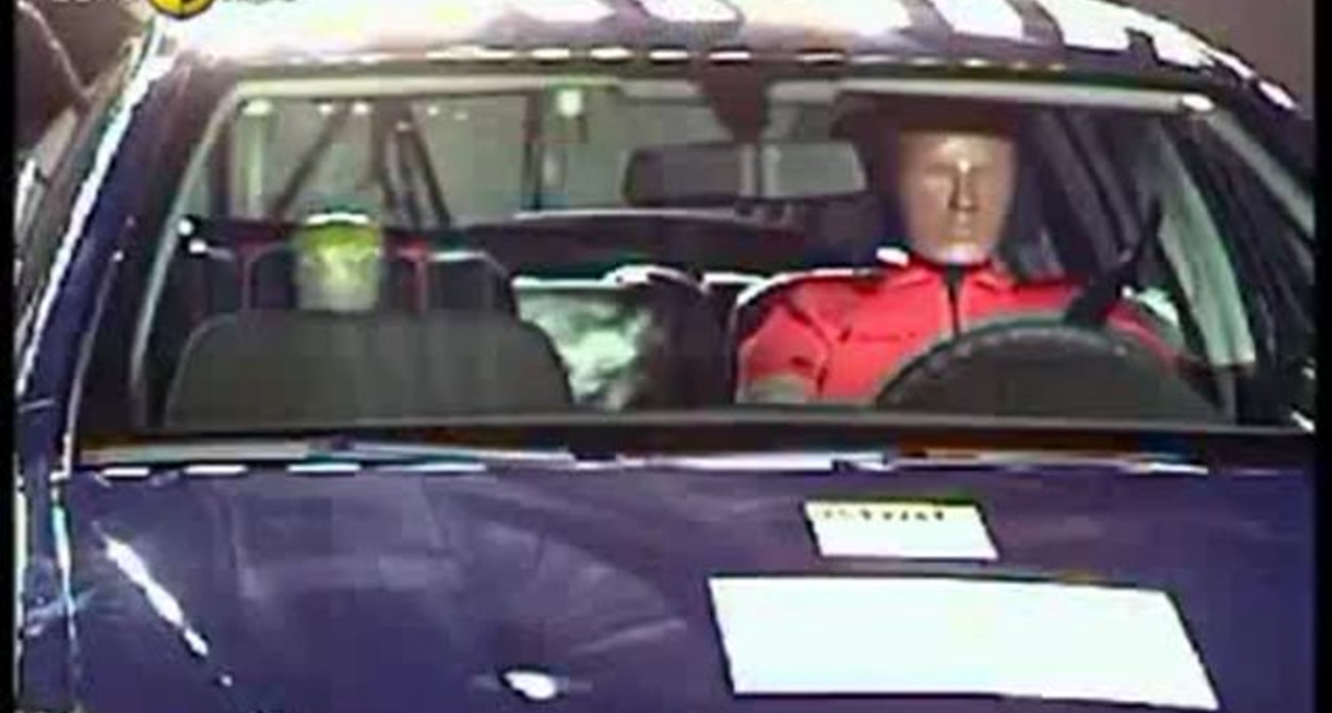 Opel Astra краш-тест