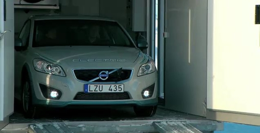 Volvo C30 Electric in Artic Winter