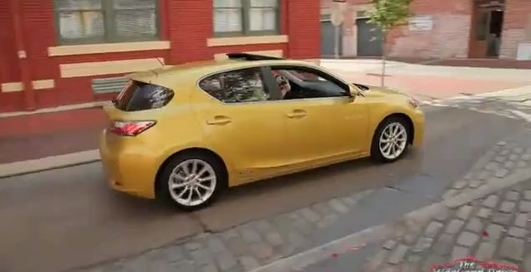 Тест-драйв автомобиля Lexus CT 200h (с 2011 года выпуска)