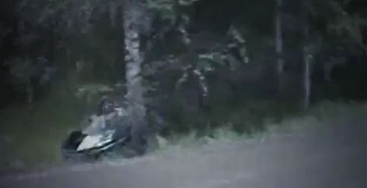 Безумные финские гонщики разносят свои тачки